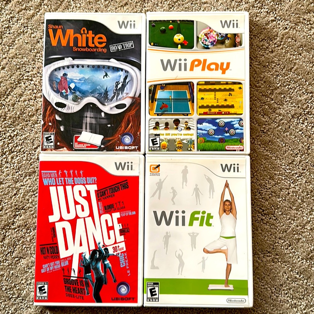 Nintendo Wii Game Bundle